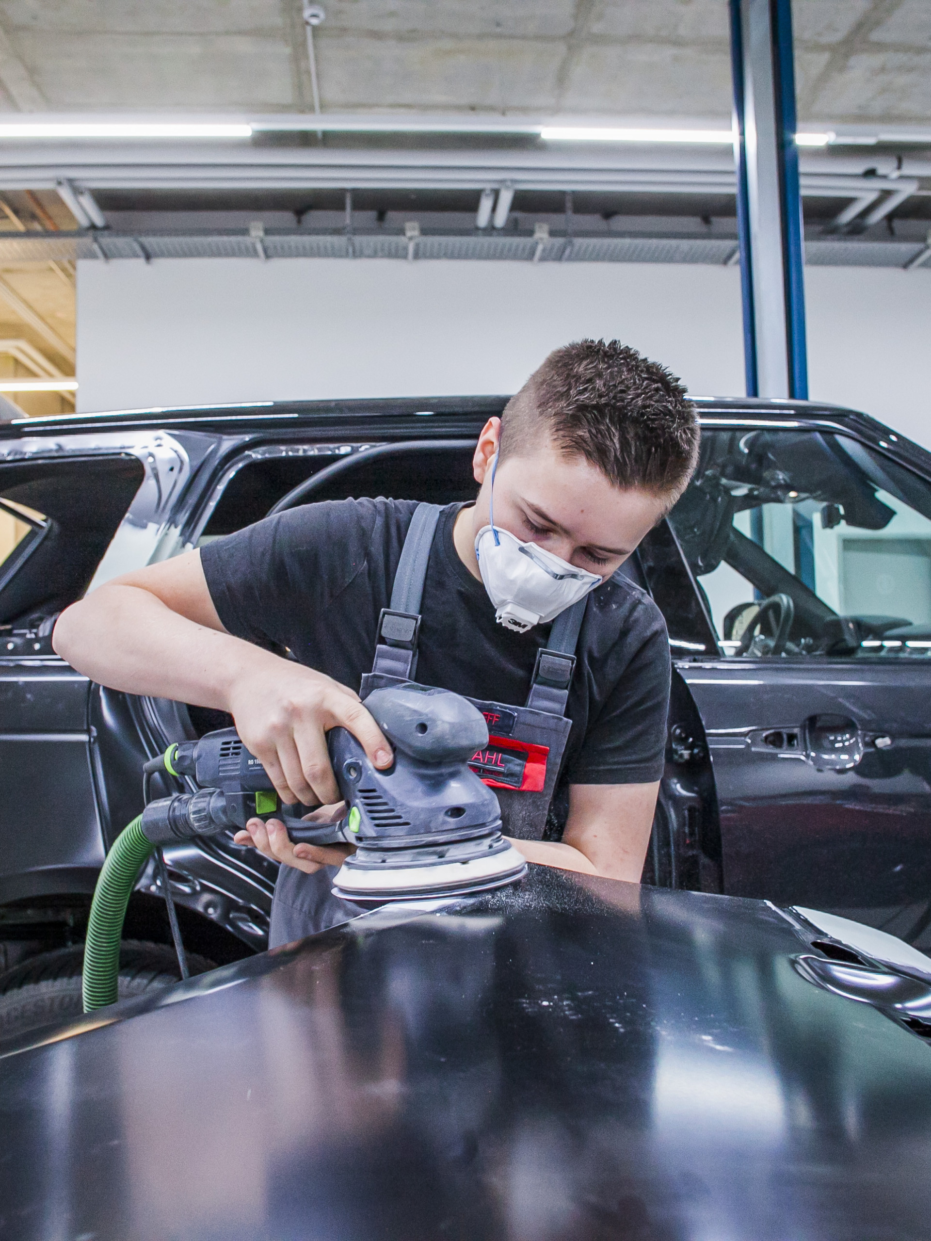 Auto Stahl WIen 22 Spenglerei 202202-077-1931x2574