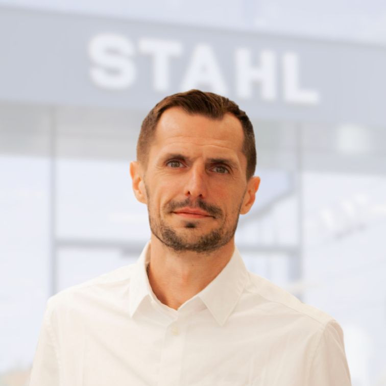 Relaunch Mitarbeiterfotos  Auto Stahl Website 202510 (1)-756x756
