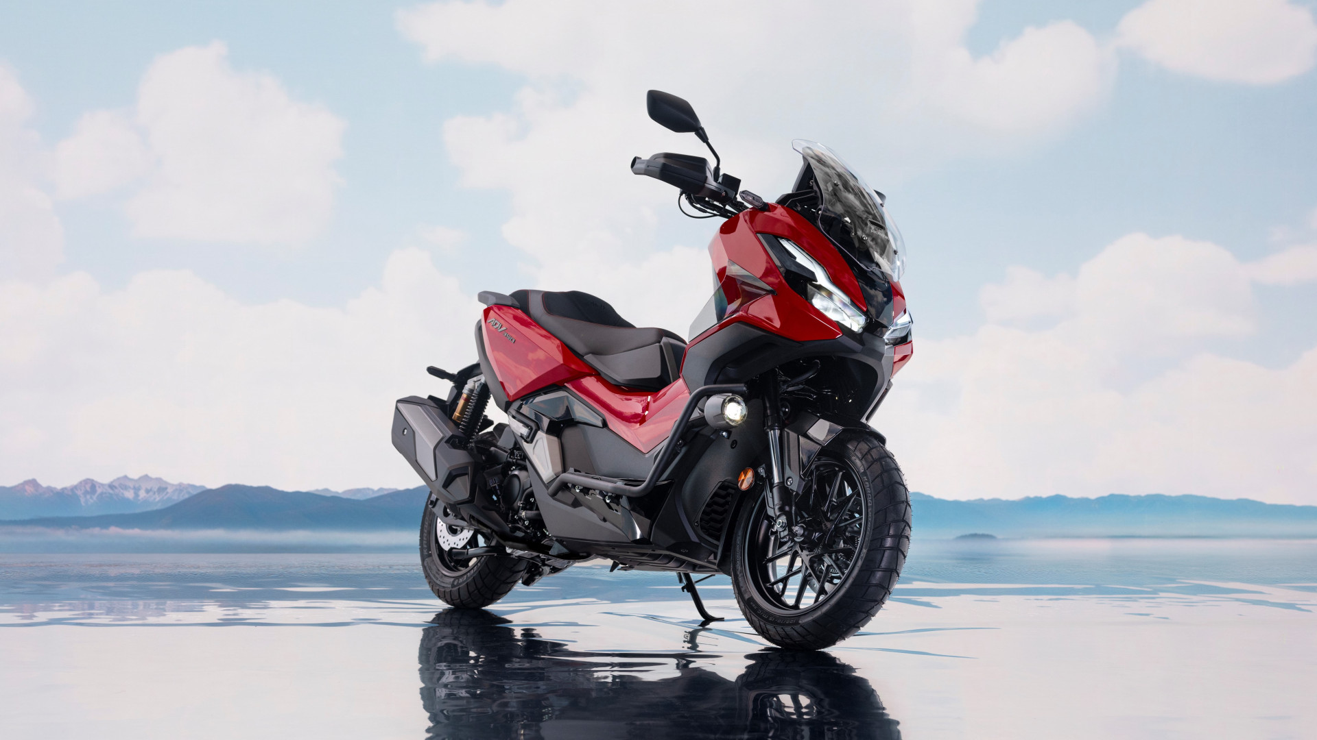 504608 25YM Honda ADV350-4533x2550