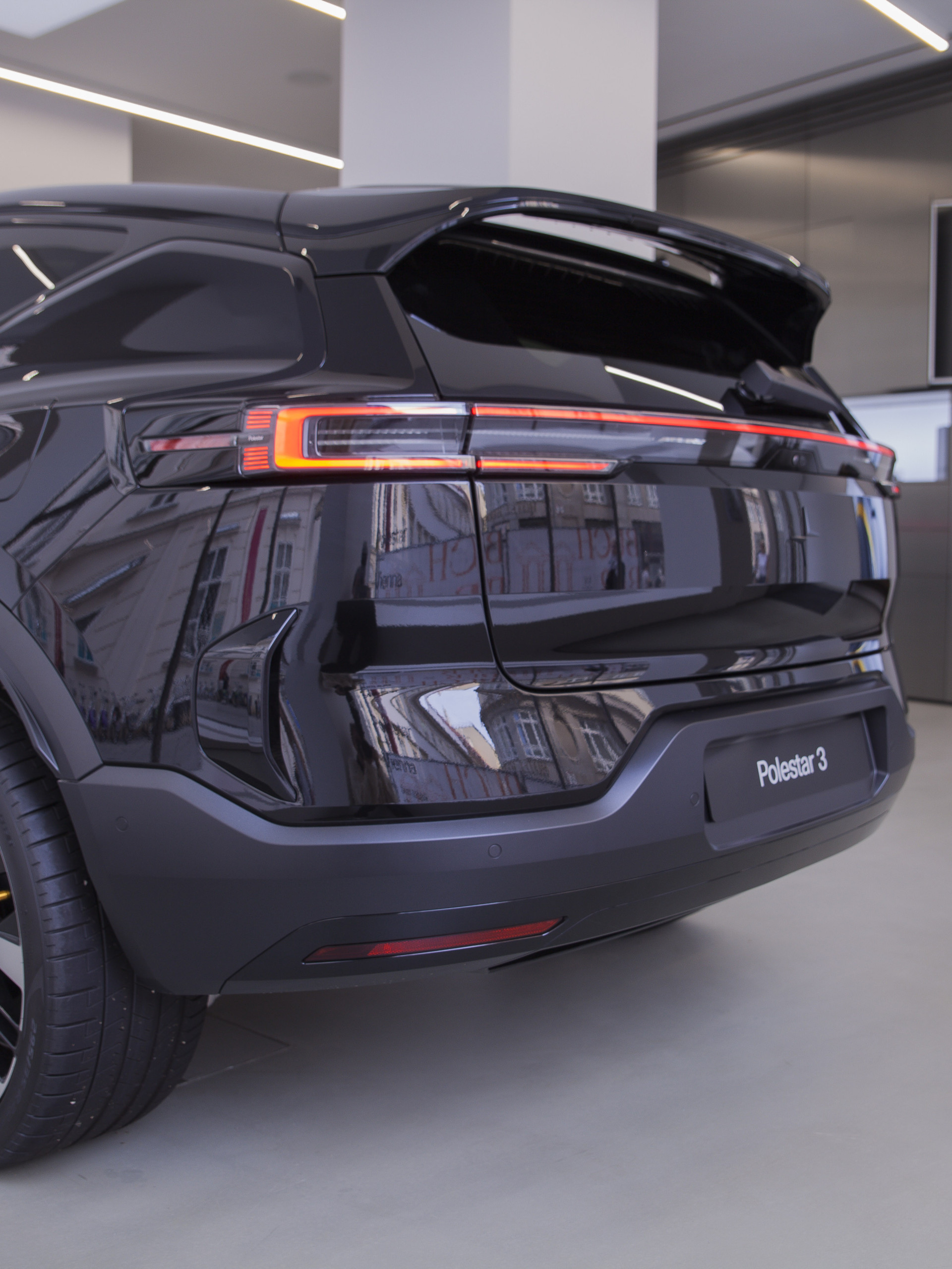Auto Stahl Wien 1 – Fotoshooting GIK im Polestar Space 20250913-120-2809x3744