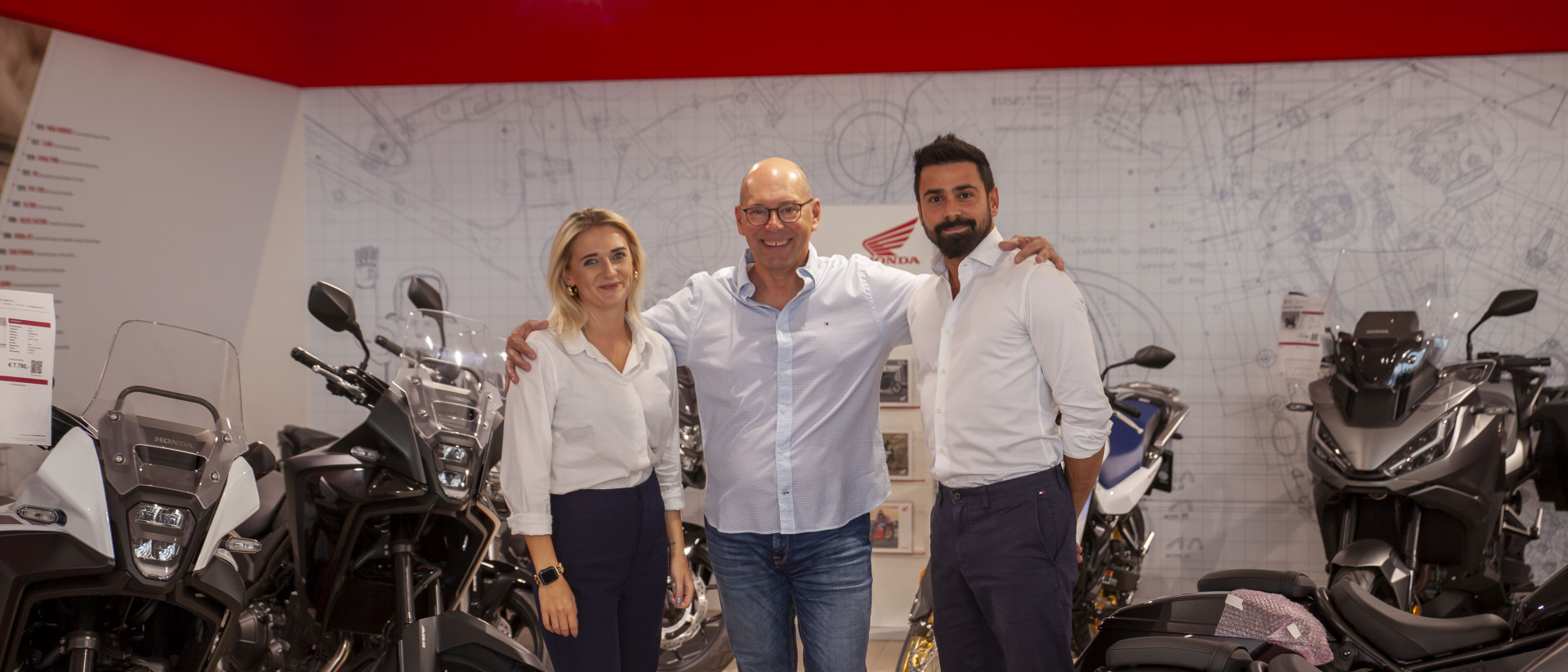 Auto Stahl Wien 22 Meet the Bike Team 202410-001 053-5616x2406