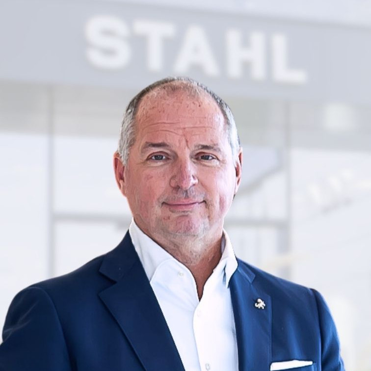 Auto Stahl Martin Ruschko Verkaufsleitung JLR und Kia Auto Stahl Wien 22-756x756