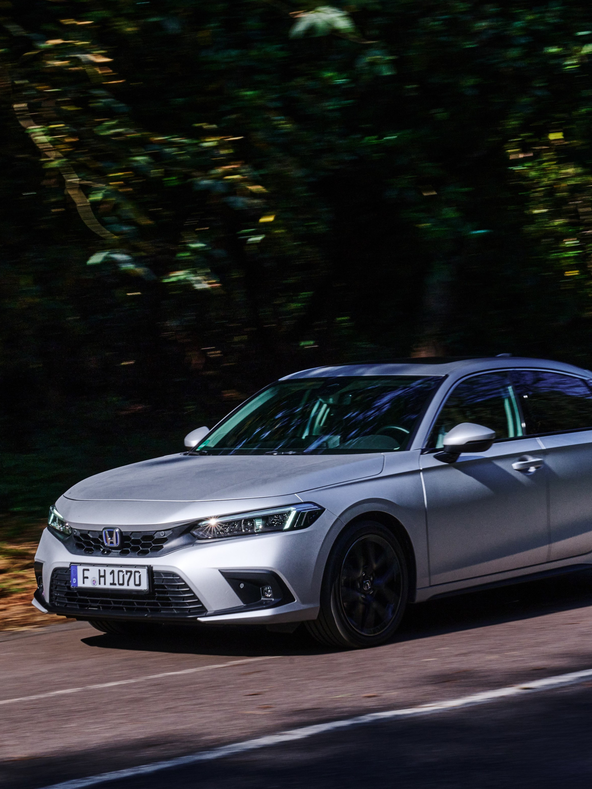 503762 Silver Civic-2342x3121