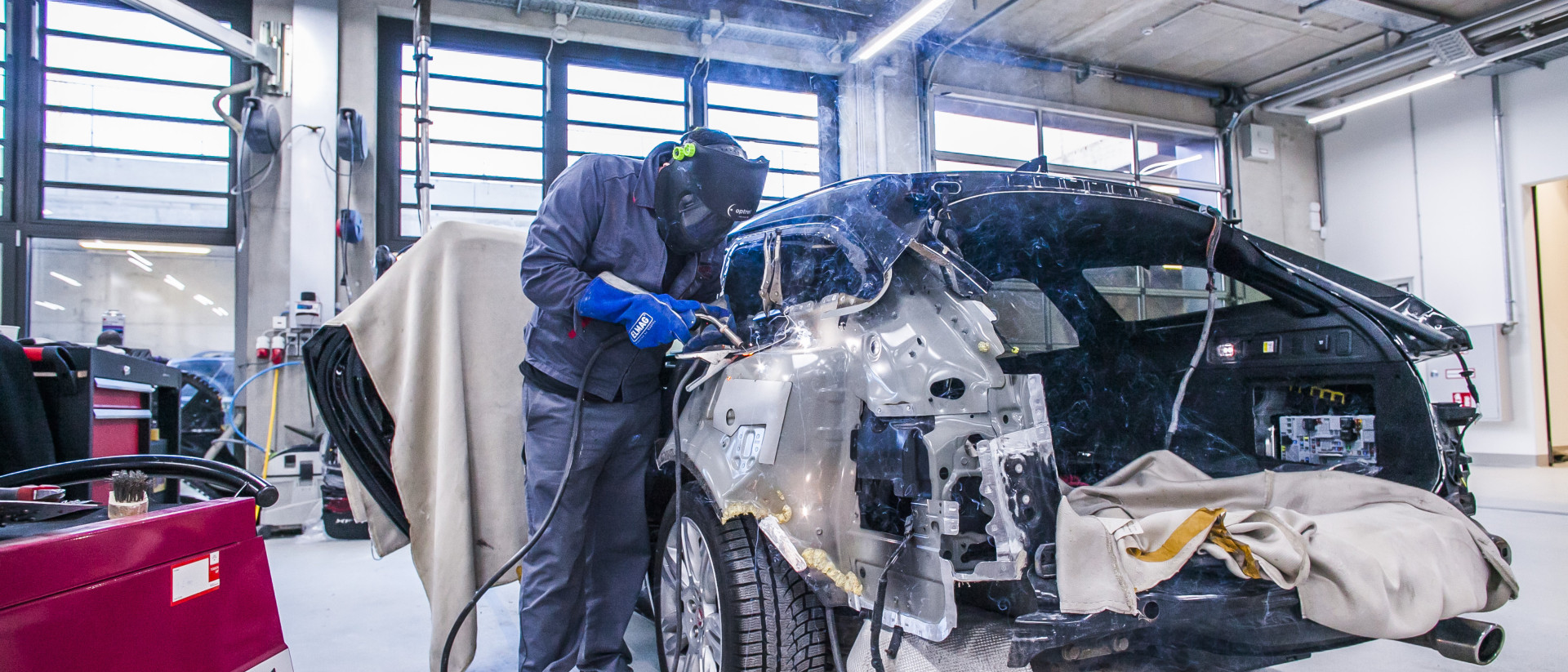 Auto Stahl WIen 22 Spenglerei 202202-090-3861x1654