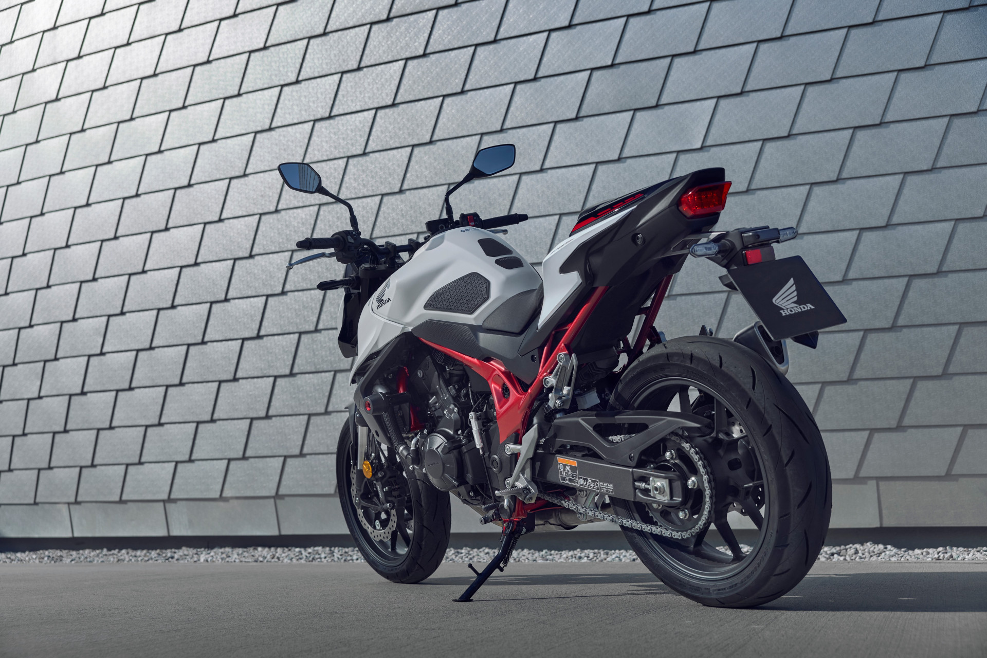 505038 25YM Honda CB750 Hornet