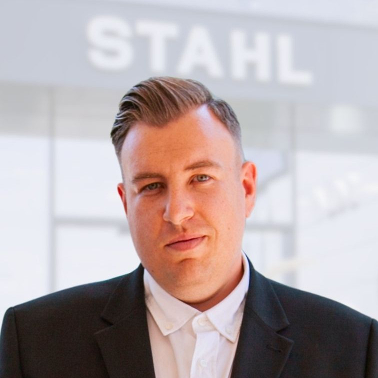 Auto Stahl Kevin Schaden Verkaufsberatung JLR Auto Stahl Wien 23-756x756