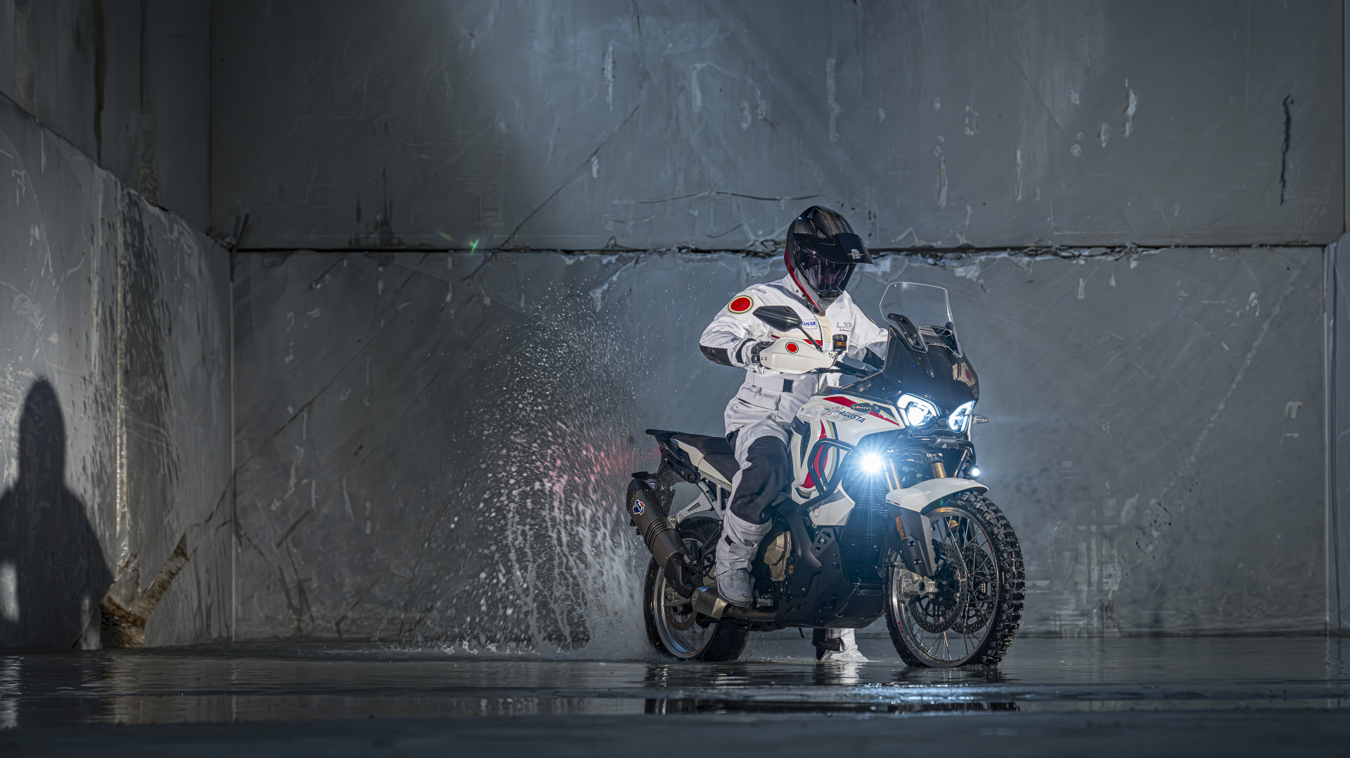 LXP ORIOLI 2024 action 30-9504x5343