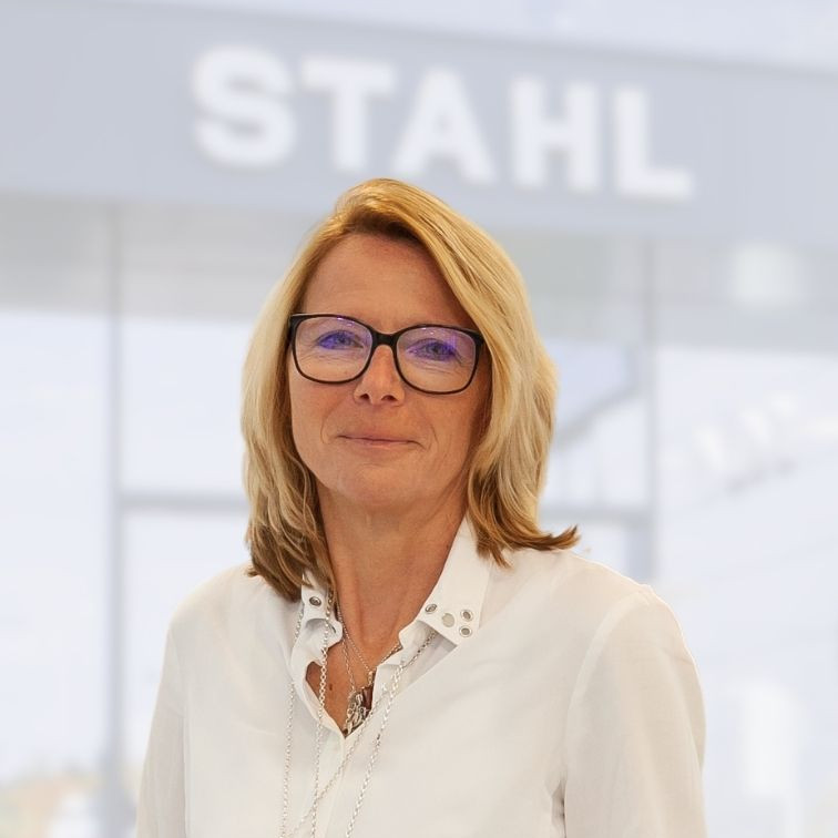 Auto Stahl Susanne Vondrak Team Assistenz Kundendienst Auto Stahl Wien 22-756x756