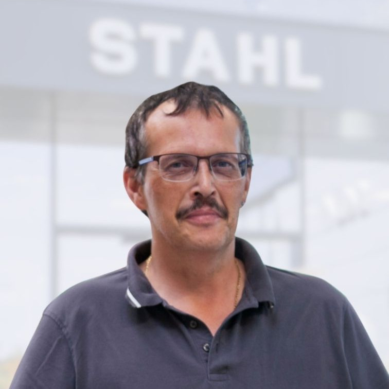 Auto Stahl Leopold Adlassnig Werkstattmeister Mechanik Auto Stahl Wien 22-756x756