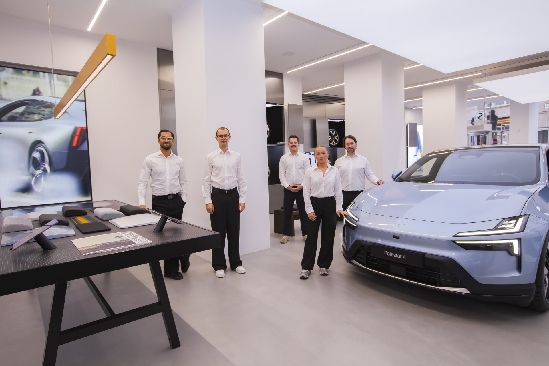 Auto Stahl Wien 1 – Fotoshooting Polestar Team im Space 20250913-012