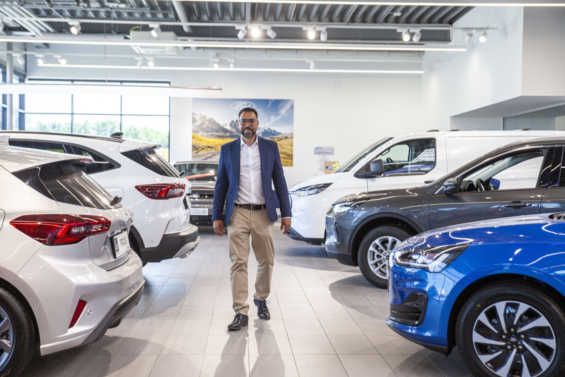 Auto Stahl Wien 22 – MA Ford Verkaufsberater Nebosa Mihajlovic 202506-09